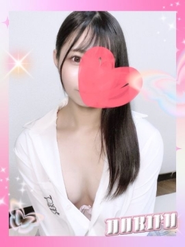 ニナ